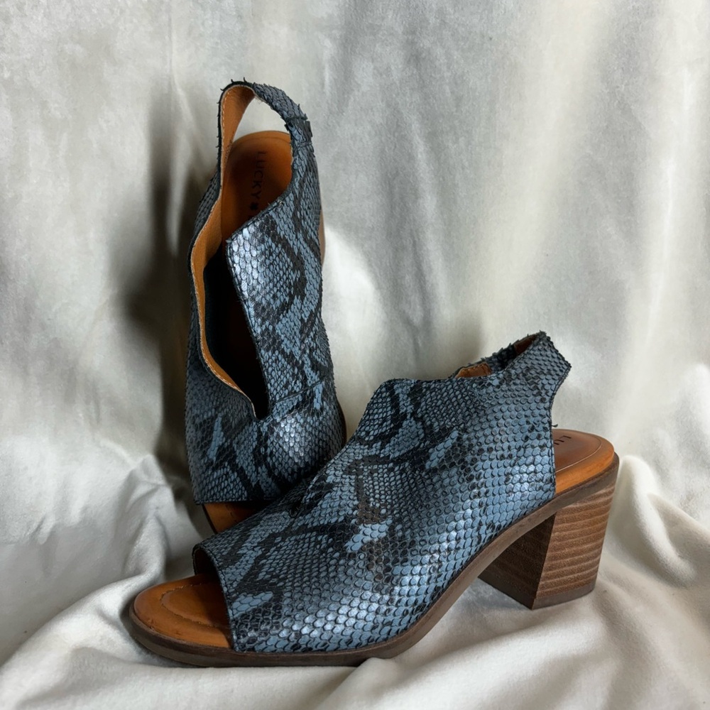 Lucky Brand snakeskin heels size 6